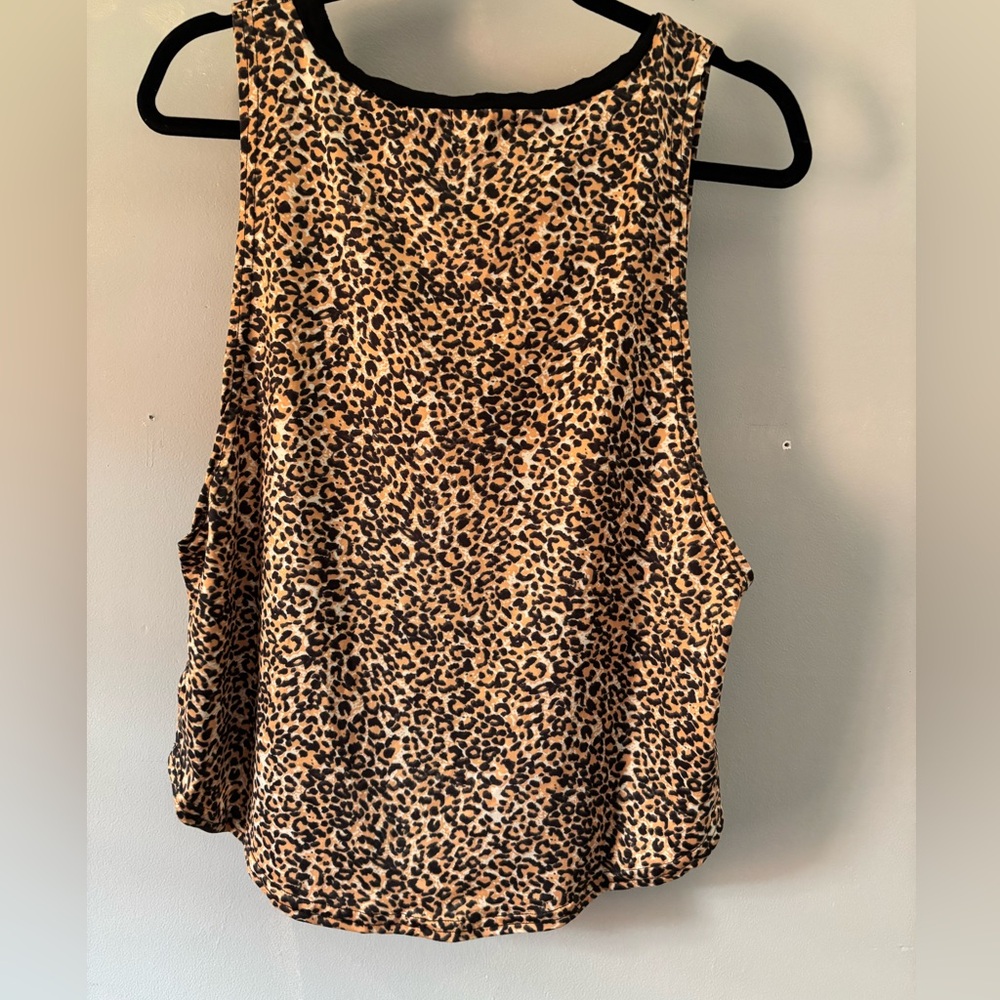 Leopard Print Sleeveless Top